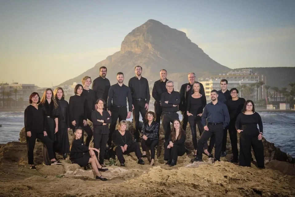 Deux chœurs unissent leurs voix à Xàbia pour clore le cycle des Échanges musicaux