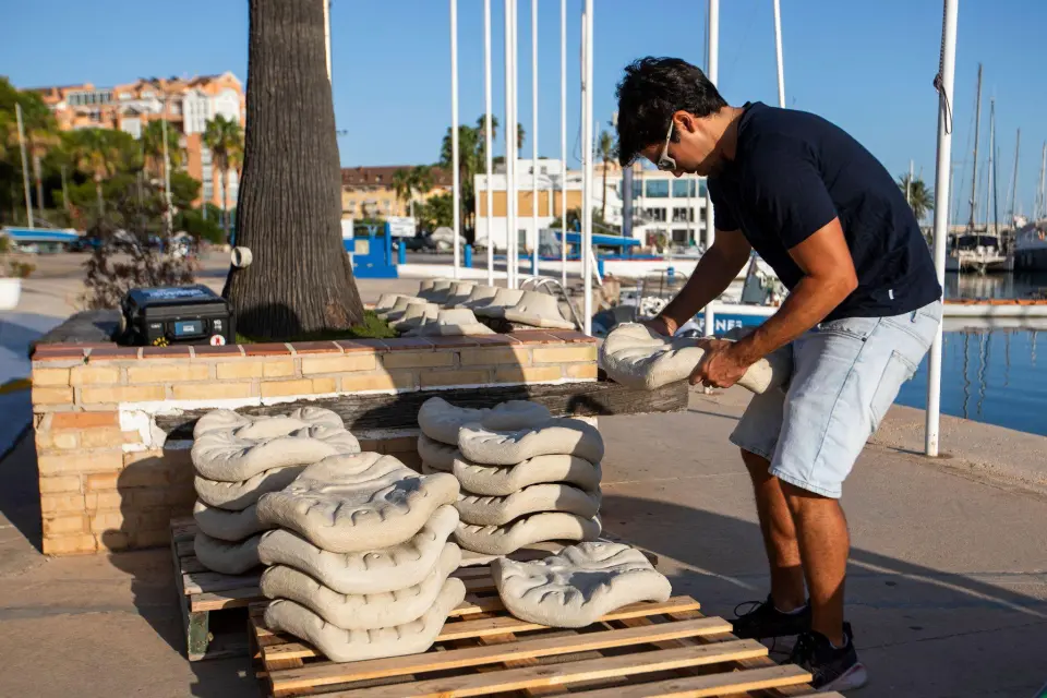 Il porto del Real Club Nautico di Dénia installa strutture artificiali per rigenerare la vita marina