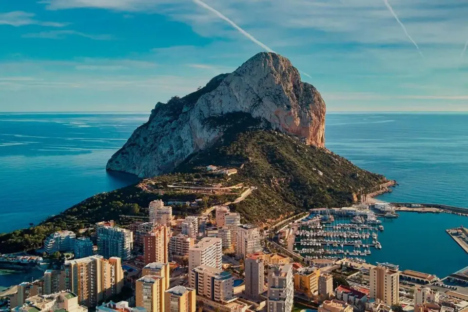 Calp prepara una riforma fiscale per il 2027 che ridurrà le tasse