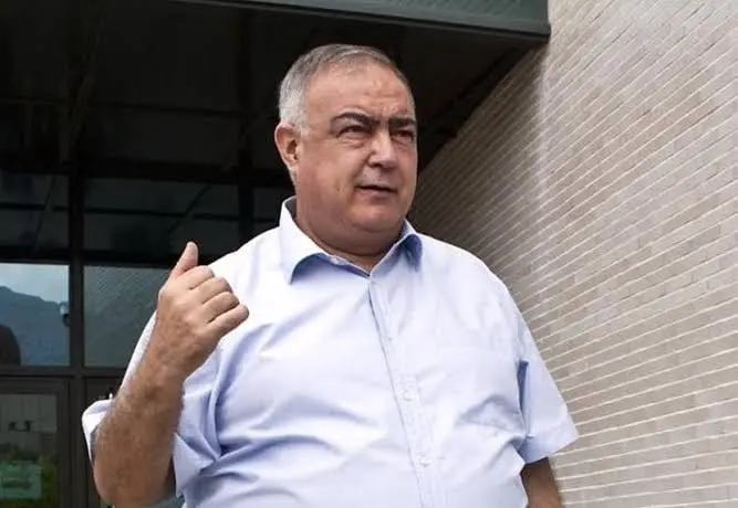Onze mois de prison pour l'ancien conseiller Juan Roselló dans l'affaire Aguas de Calpe