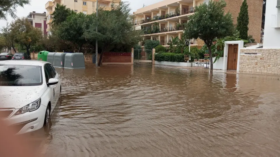 La Generalitat ordina il confinamento nella Marina Alta per rischio estremo di alluvioni