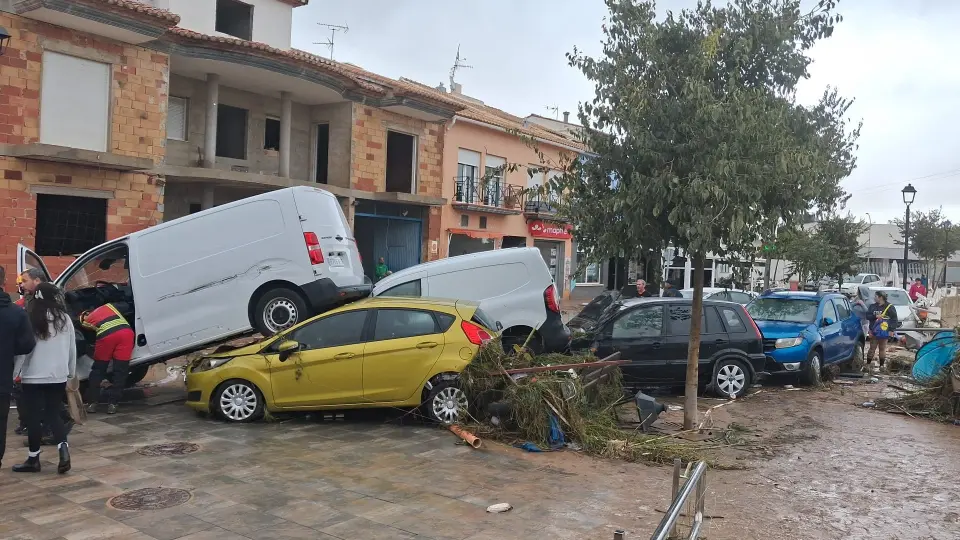 La dana Adam desborda el riu Girona e inunda vivendes en Els Poblets